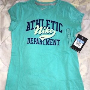 Girl's Nike Tee M,